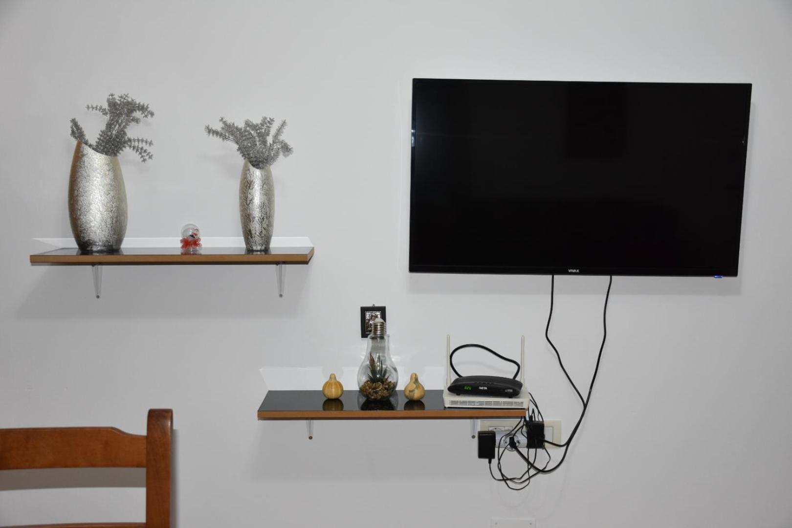 Leo Apartment Permet Bagian luar foto